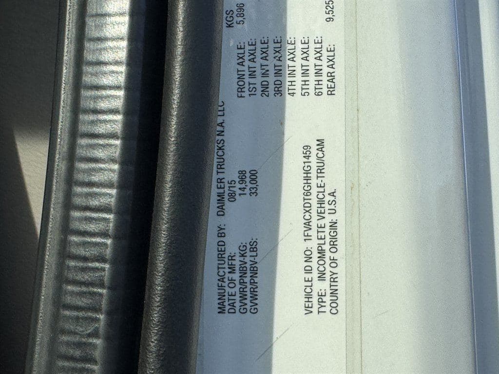 2016 Freightliner M2 106 image 76
