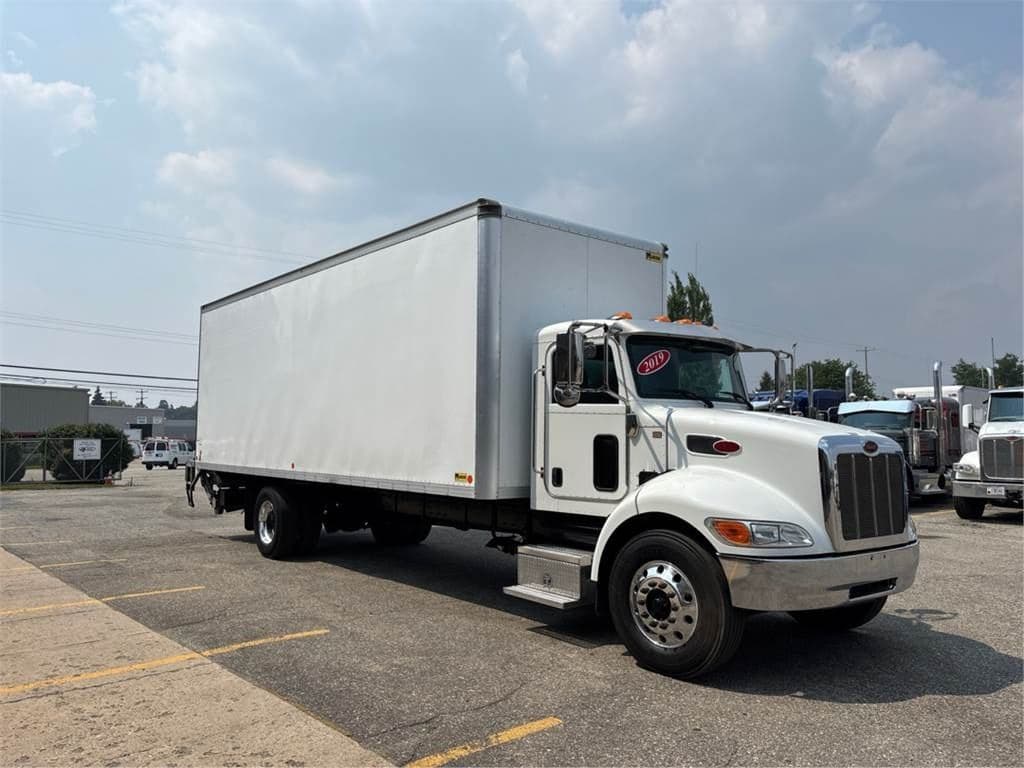 2019 Peterbilt 337 image 6