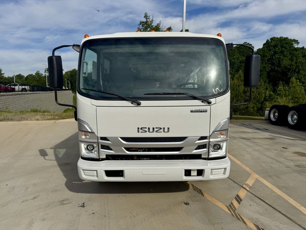 New 2027 ISUZU NPR-HD image 7