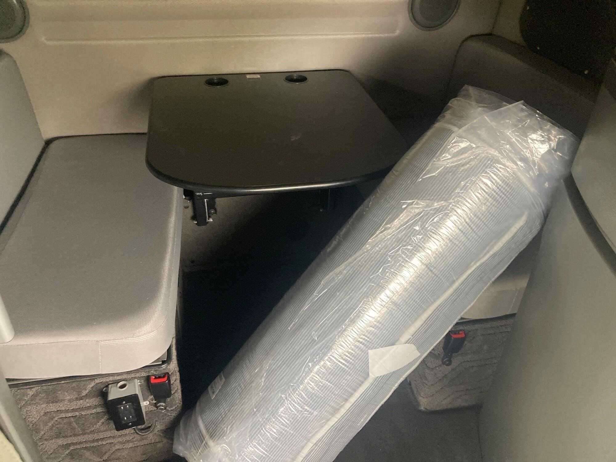 2022 Volvo VNL image 6