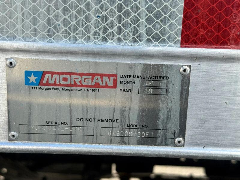 2019 Isuzu NPR image 11