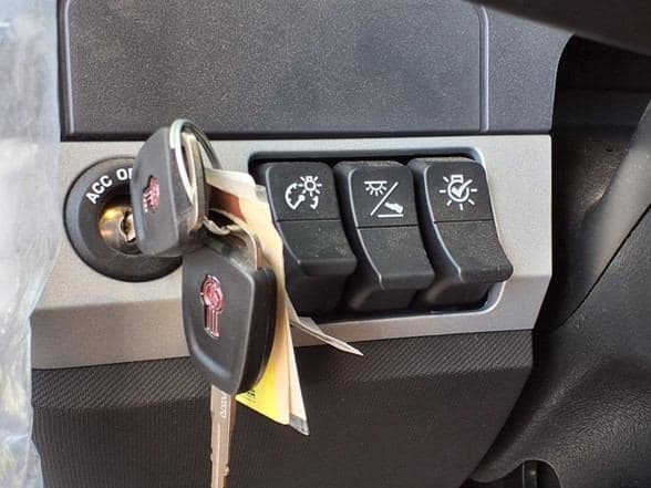 2025 Kenworth T880 image 27