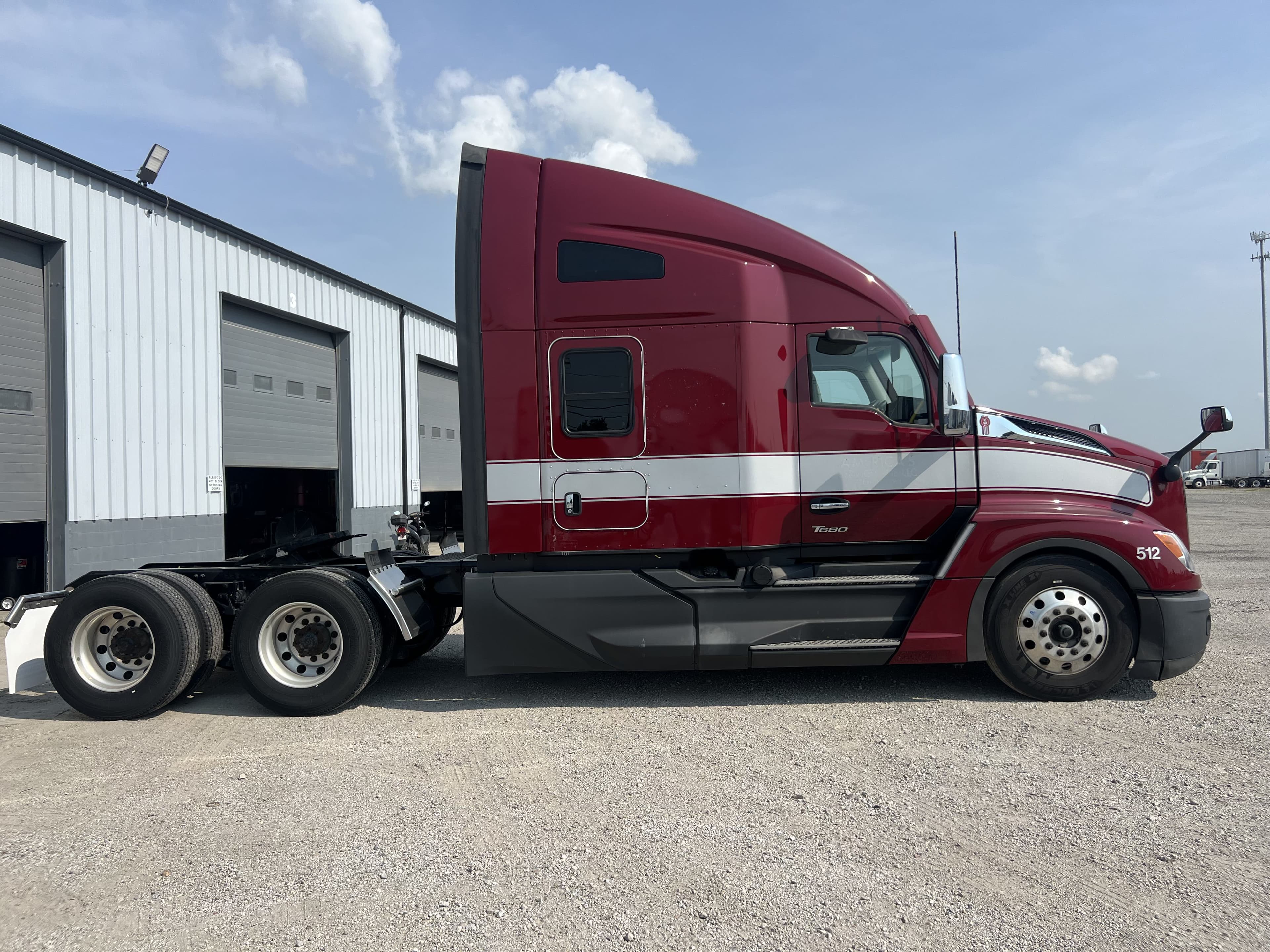 2023 Kenworth T680 image 4