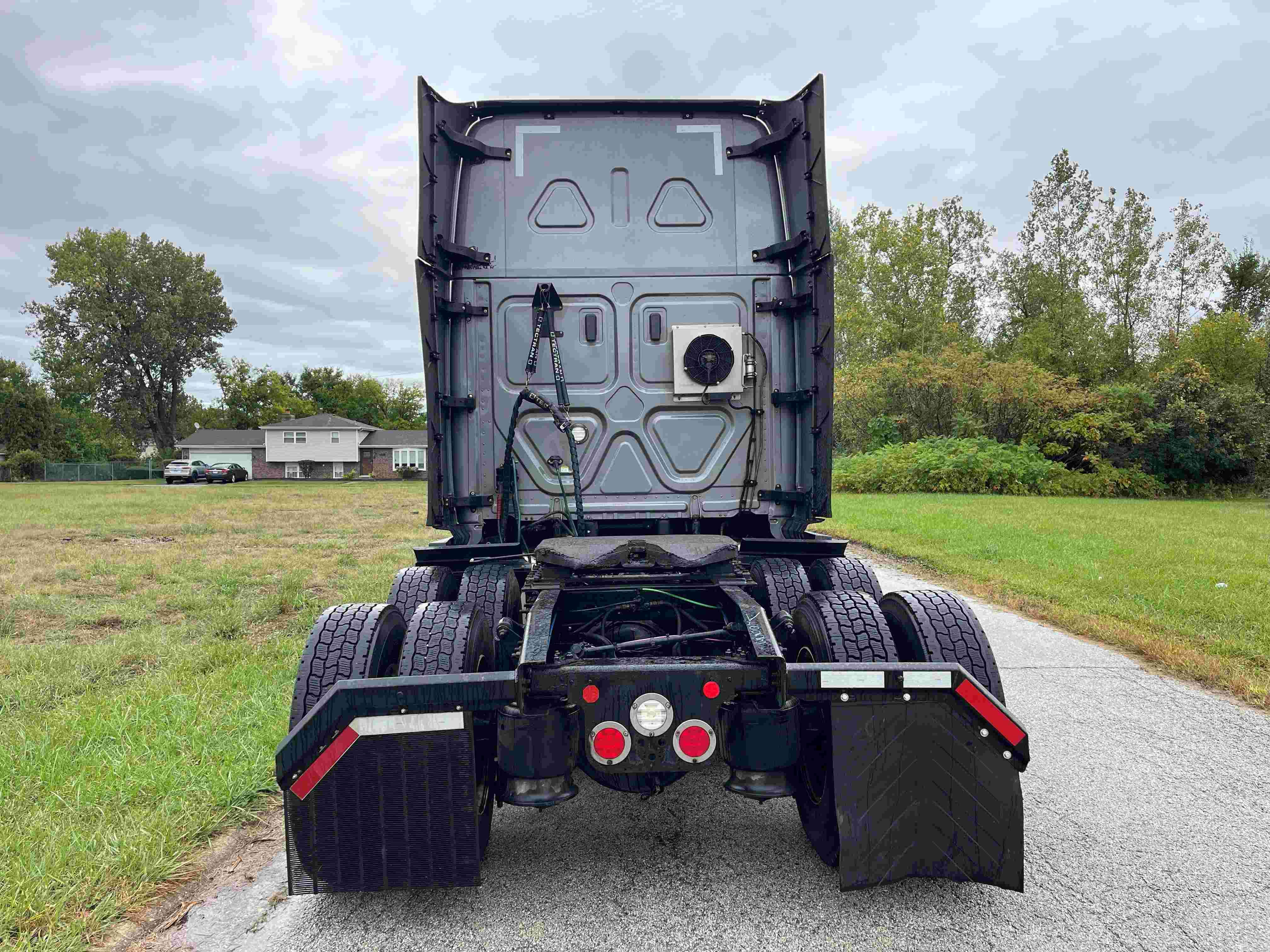 2021 Freightliner Cascadia 126 image 5