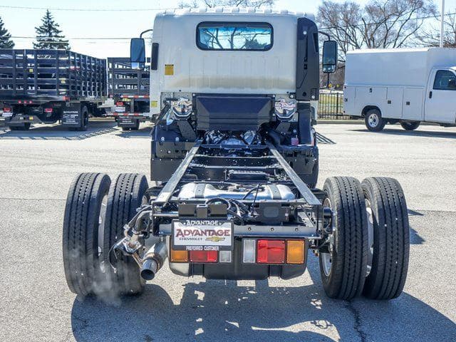 2025 Chevrolet 5500 XG LCF Gas Base image 4