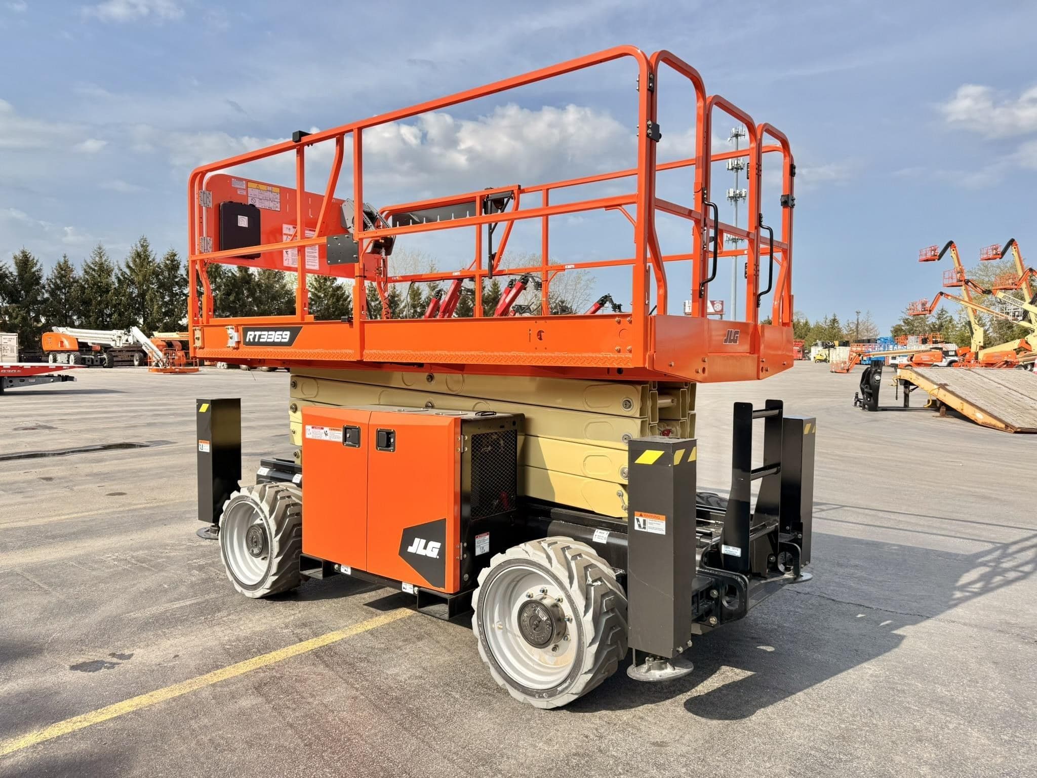 2025 JLG RT3369 PL0241 image 4