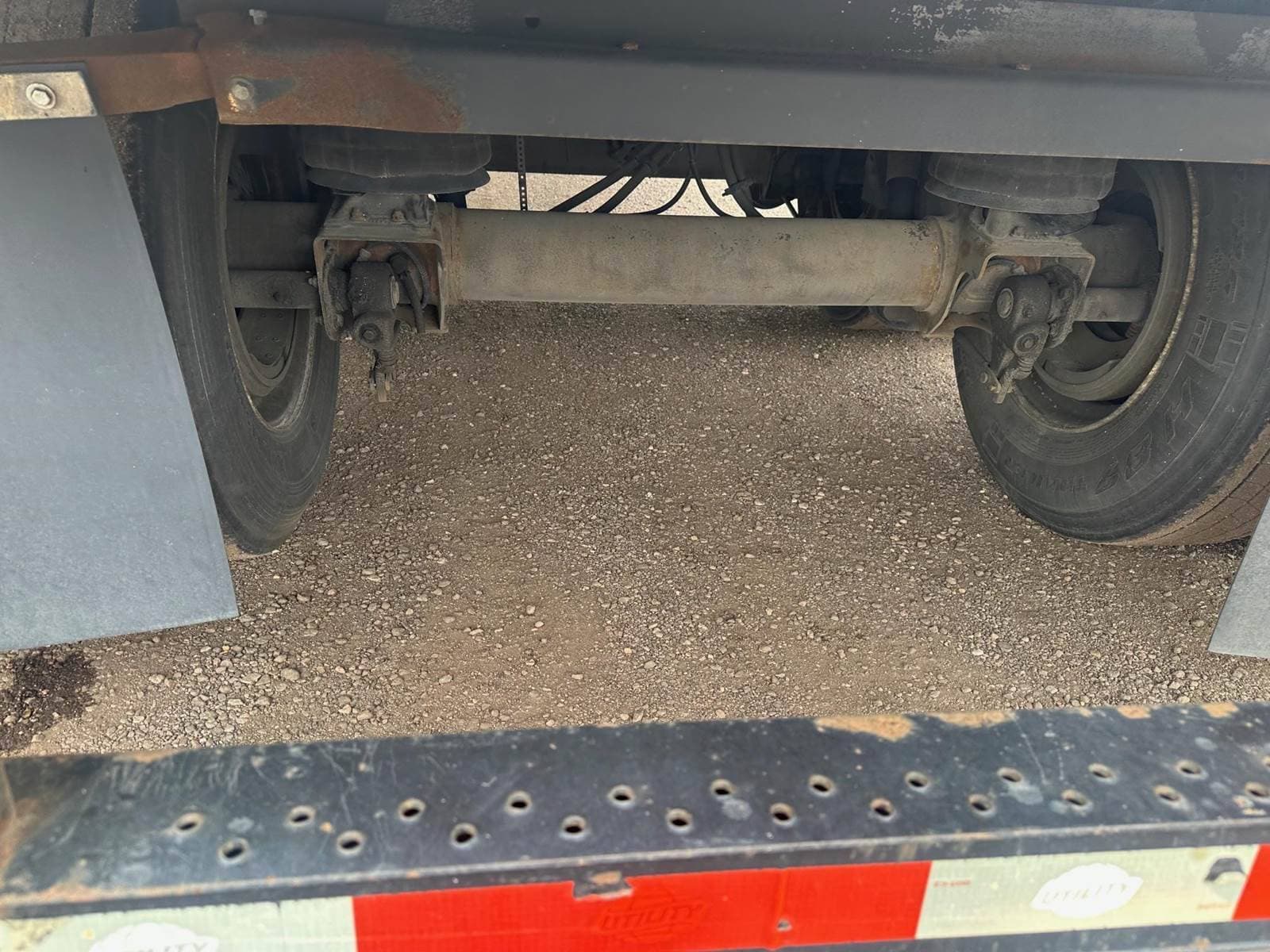 2018 Utility 4000D-X image 7