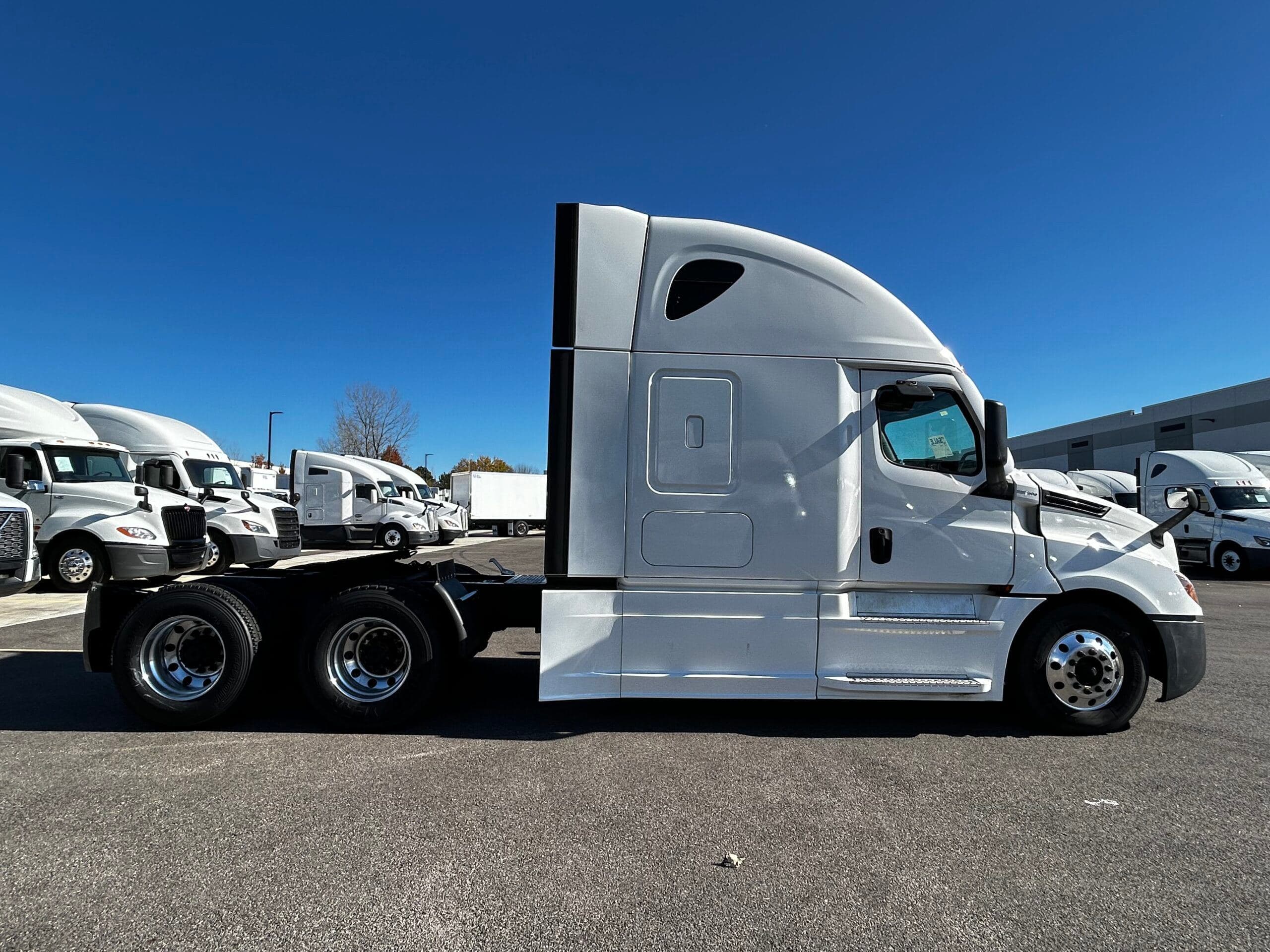 2022 Freightliner Cascadia image 5