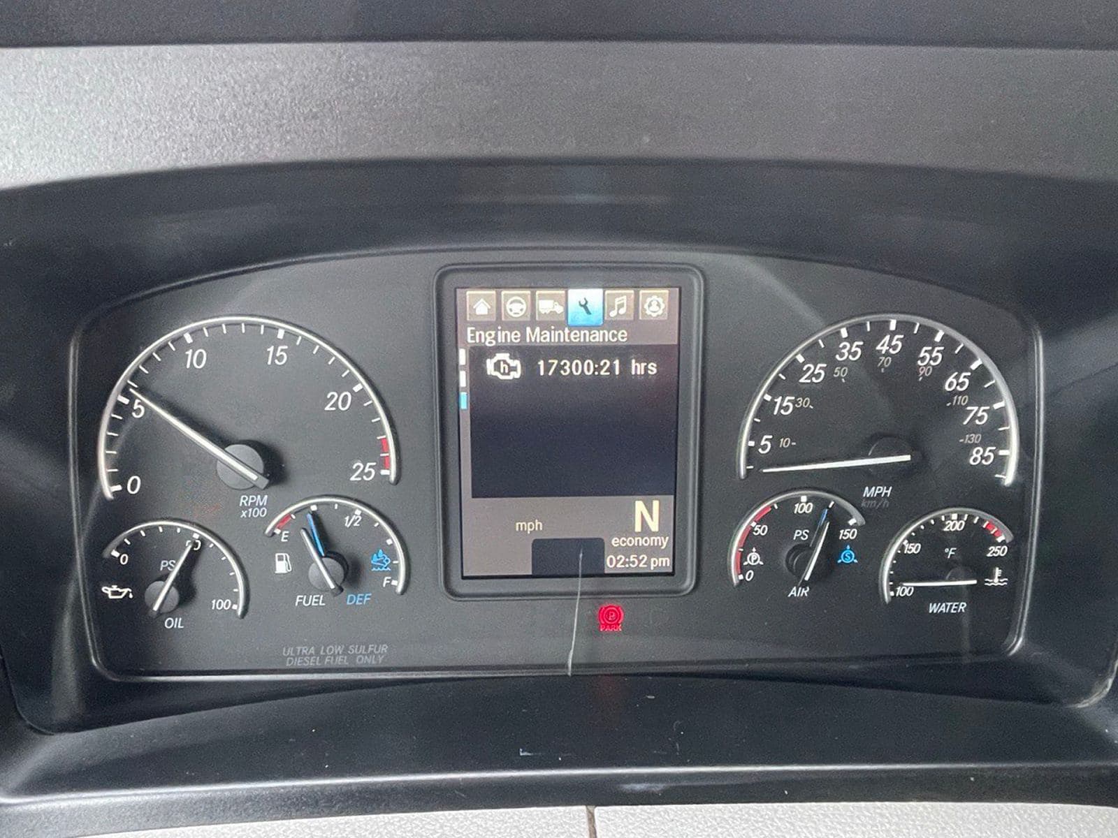 2020 Freightliner Cascadia image 17