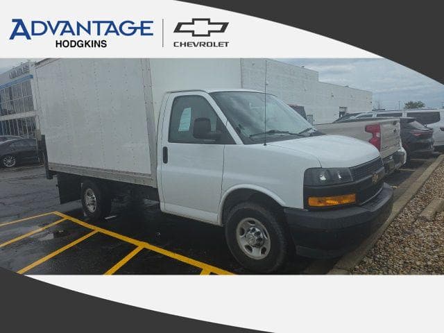 2020 Chevrolet Express 3500 Work Van Cutaway image 1