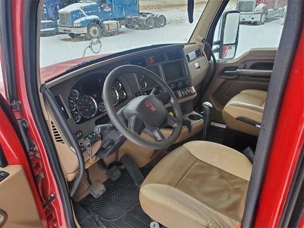 2019 KENWORTH T880 image 27
