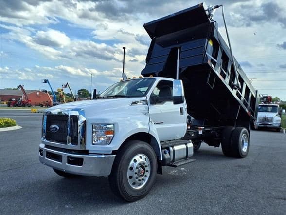 2026 Ford F750 SD image 6