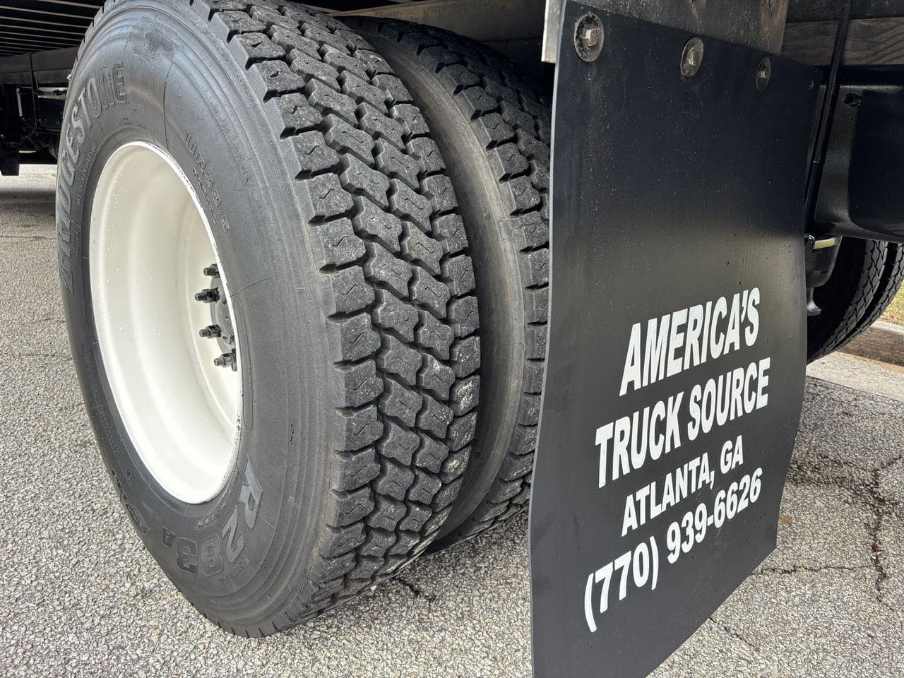 2019 Freightliner M2106 image 16