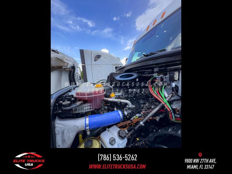 2022 Freightliner Cascadia 126 image 37