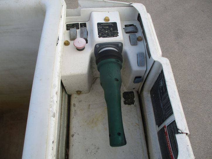 2017 Ford F550 BUCKET TRUCK 4X4 image 39