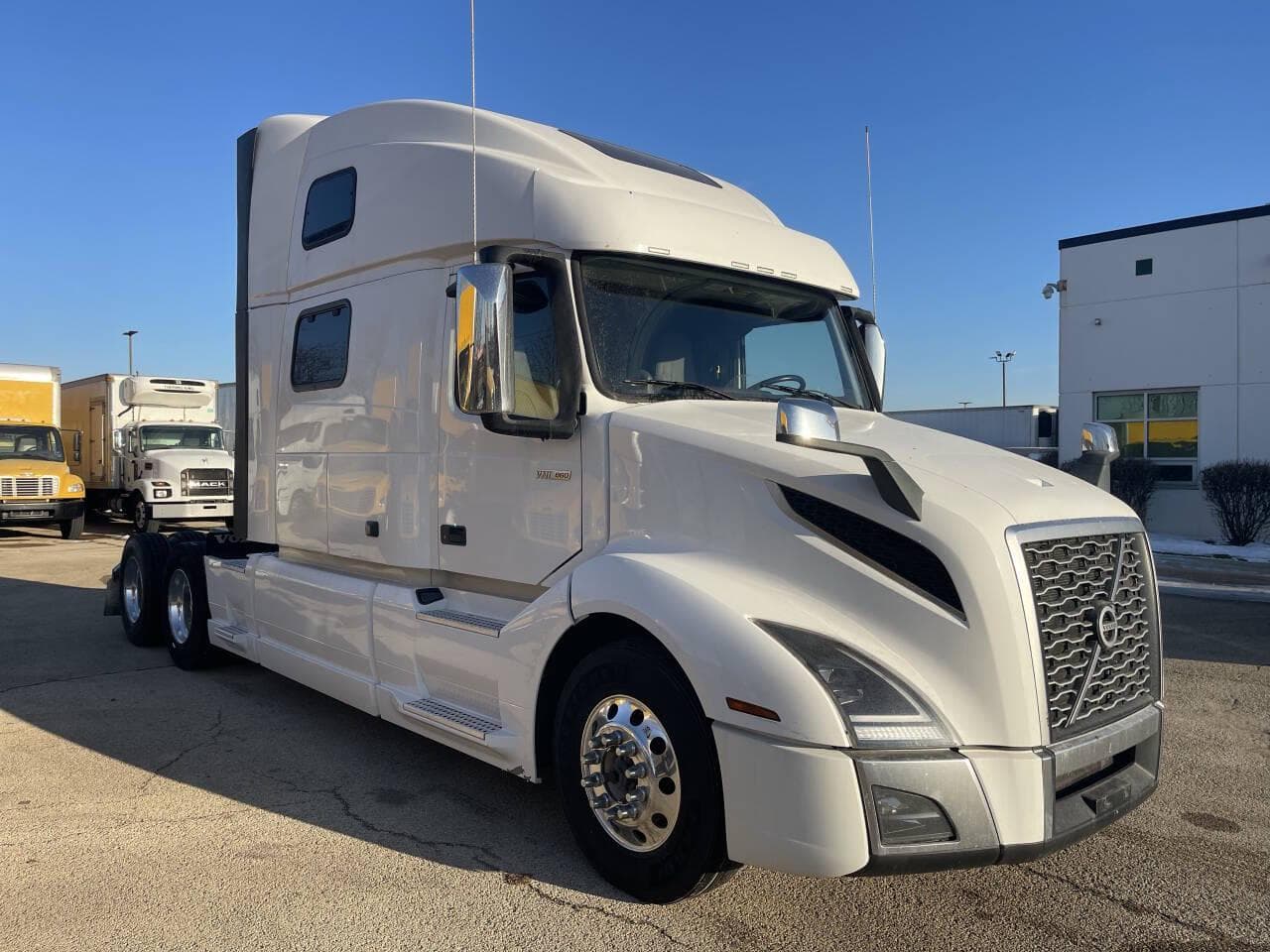 2024 Volvo VNL image 4