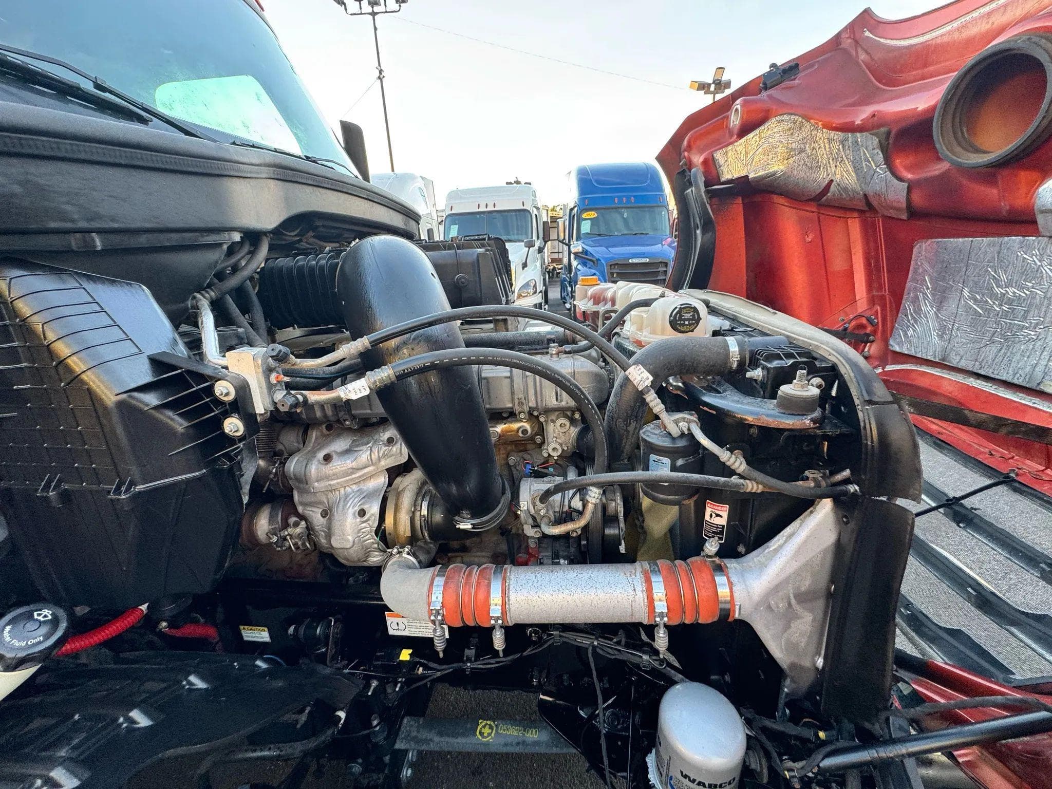 2020 Freightliner Cascadia image 12