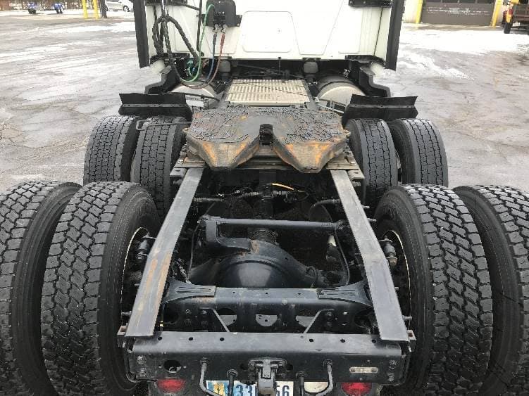 2023 International LT62F image 5