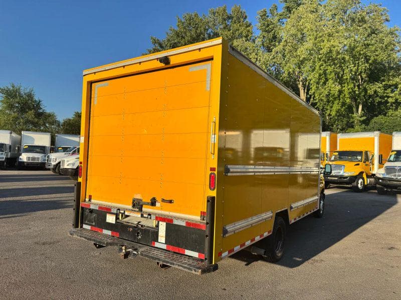 2022 Ford CF8000 image 7