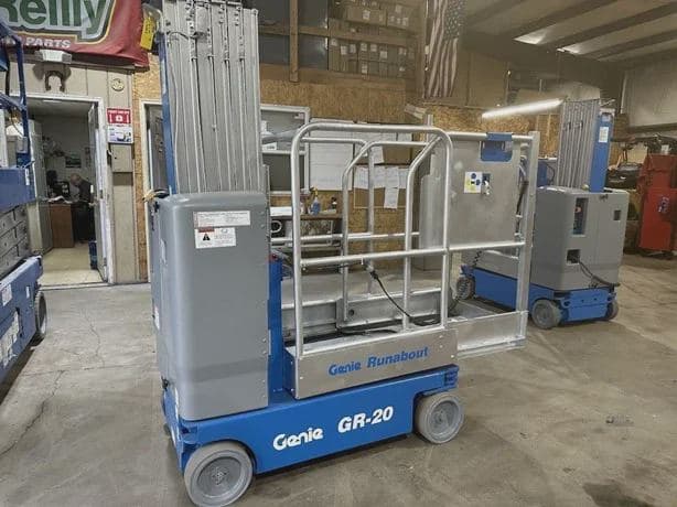 2013 GENIE GR20 image 4