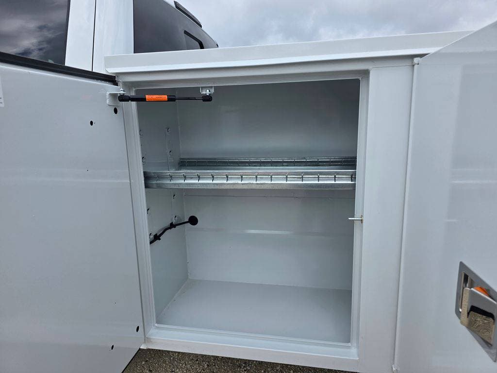 2026 Ford F-550SD XL Service Utility Body image 12