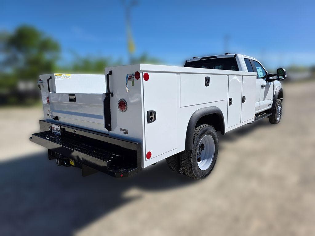 2026 Ford F-550SD XL Service Utility Body image 8