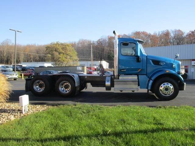 2020 Peterbilt 567 image 4