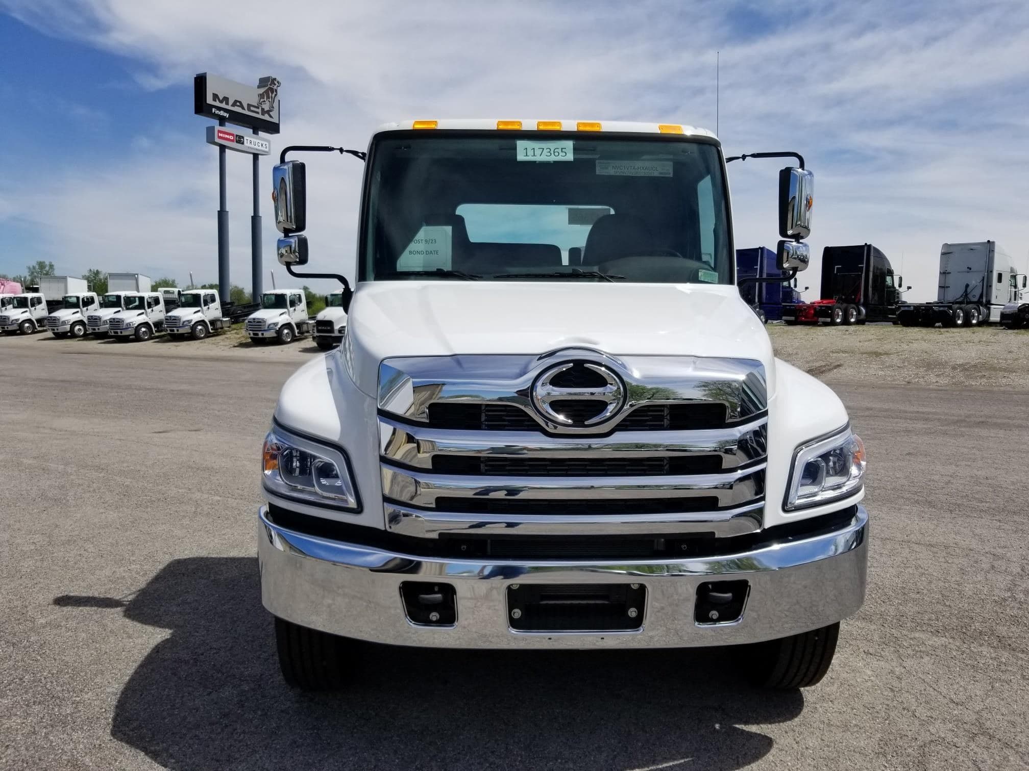 2024 HINO L7 117365 image 8