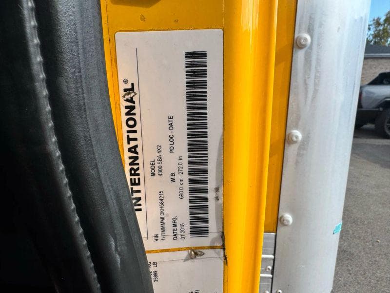 2019 International 4300 image 28
