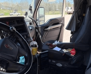 2022 Kenworth T680 image 3