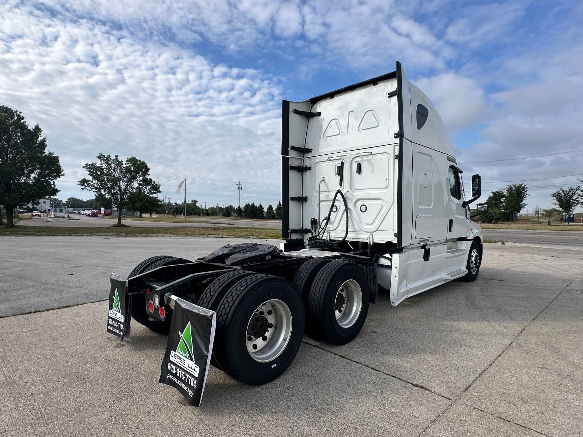 2022 Freightliner Cascadia image 7