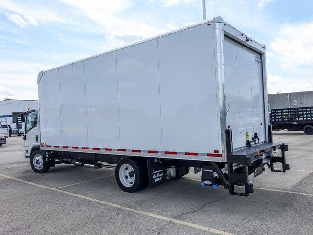 2025 Chevrolet 4500 HG LCF Gas Work Truck 176" Wheelbase Cab Chassis image 5