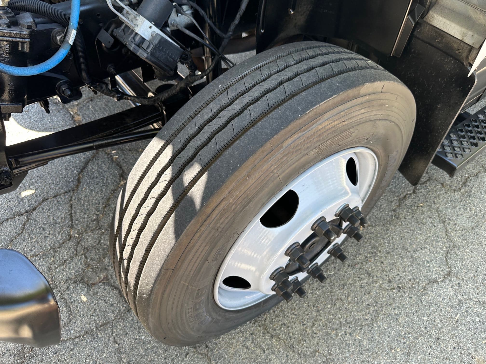 2007 GMC C7 image 45