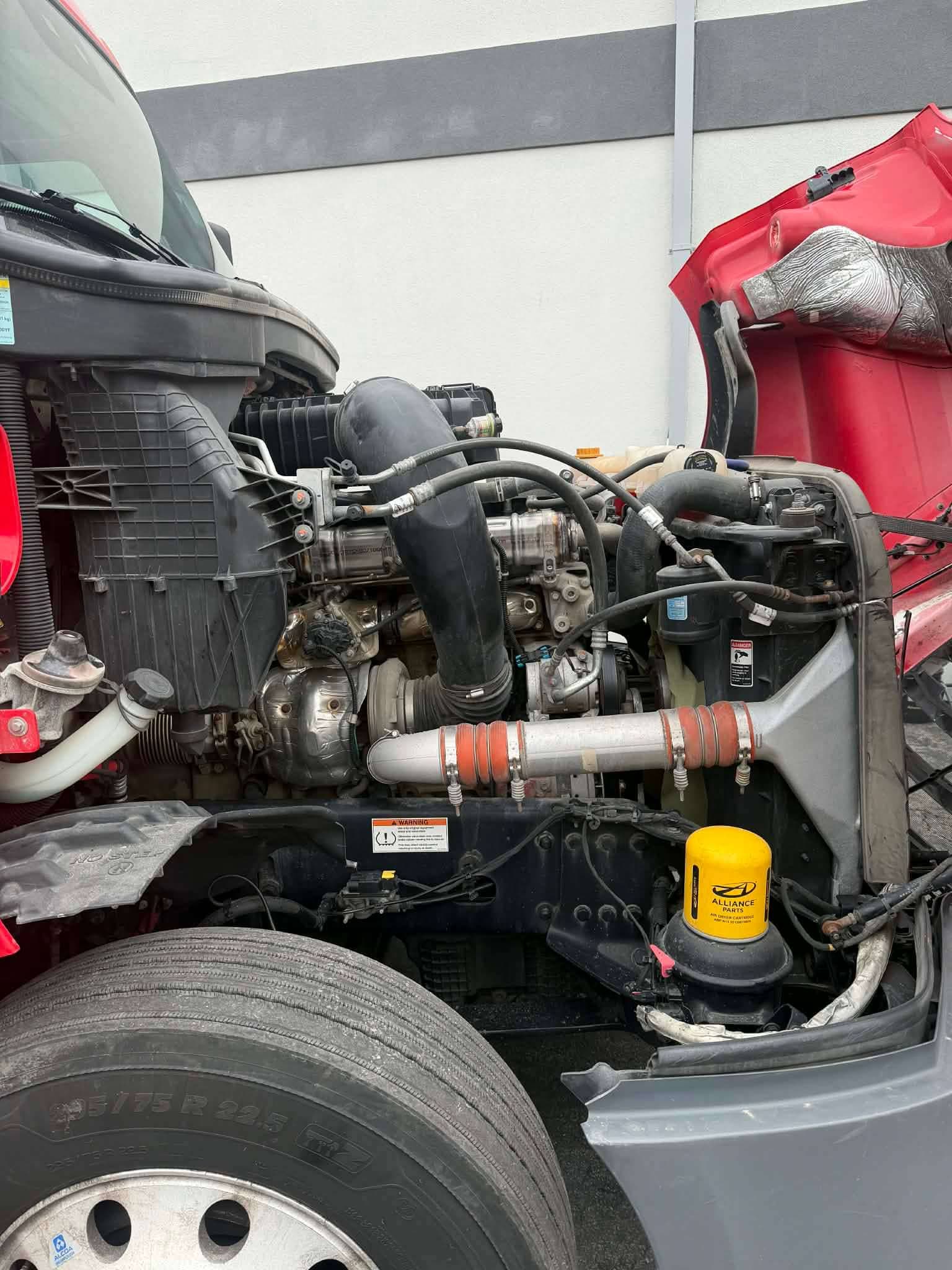 2022 Freightliner Cascadia image 8