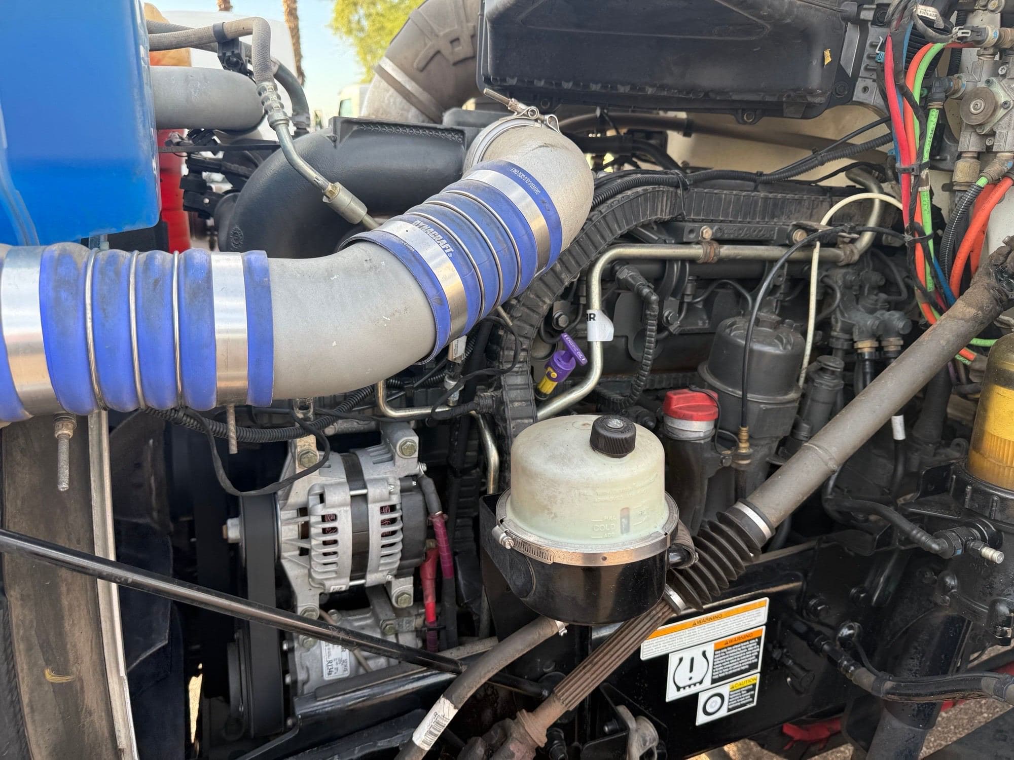 2020 Peterbilt 579 image 13