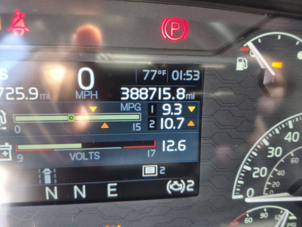 2023 Volvo VNL64T860 image 13