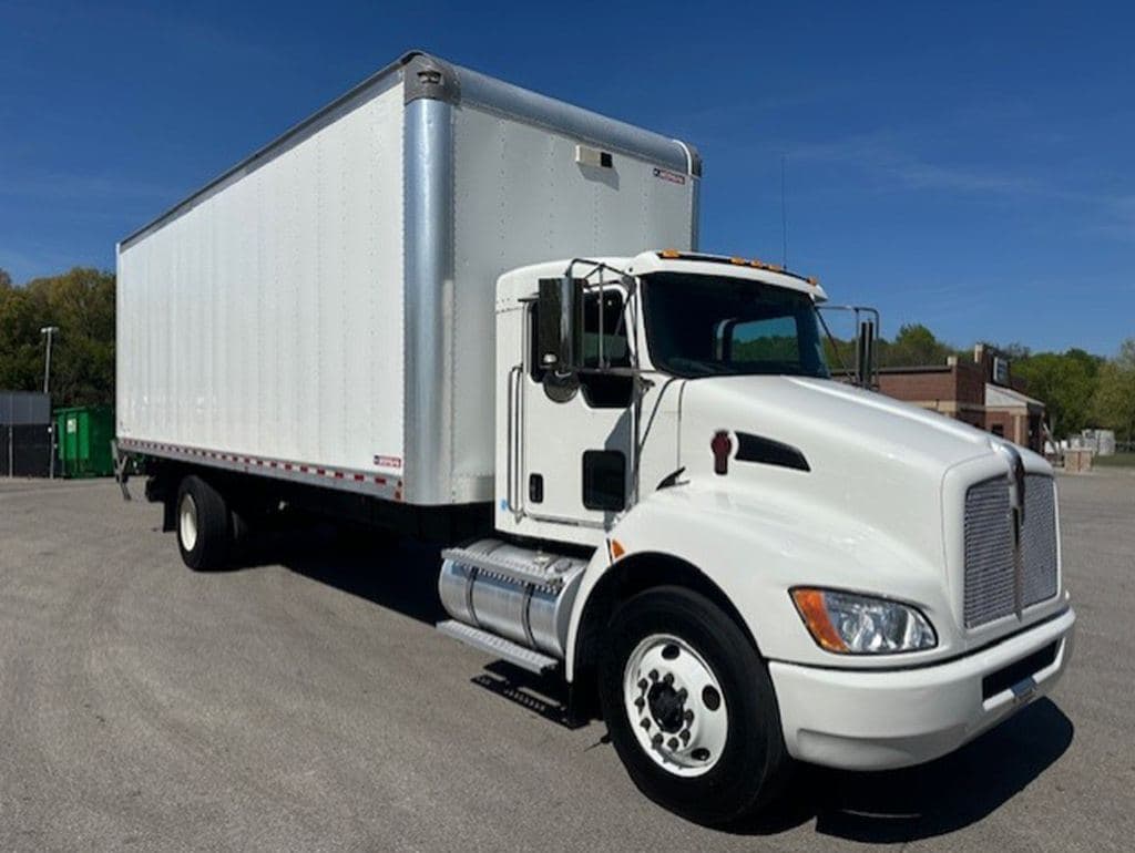 Used 2022 KENWORTH T270 image 7