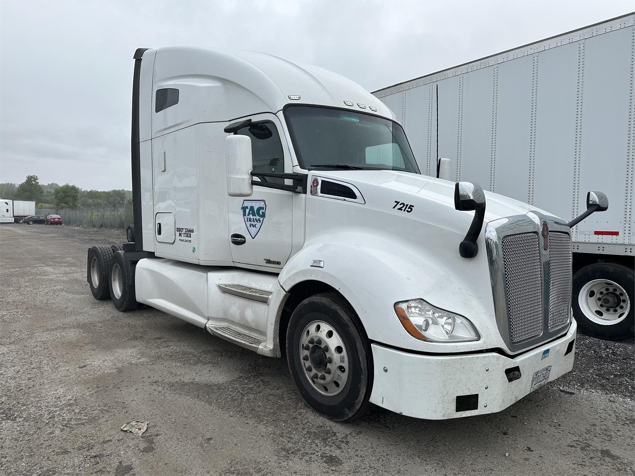 2019 Kenworth T680 image 1