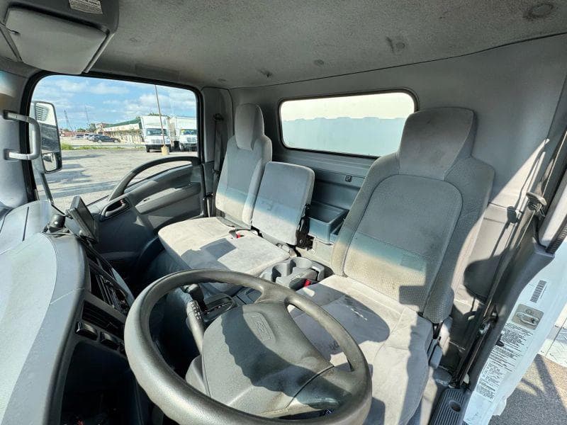 2020 Chevrolet C5500 image 23