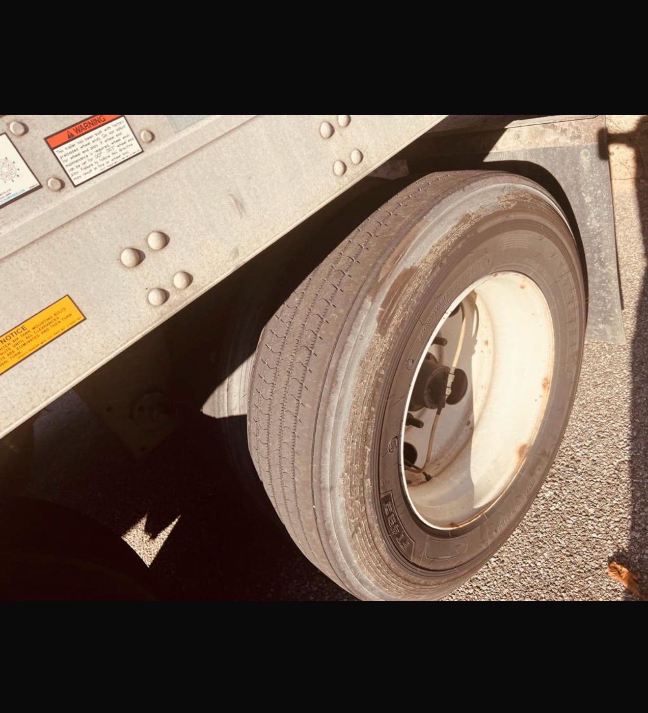 2018 Utility 4000D-X 53 ft  image 10