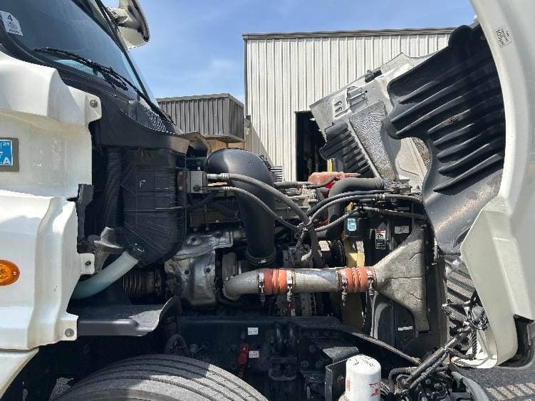 2018 Freightliner Cascadia image 4