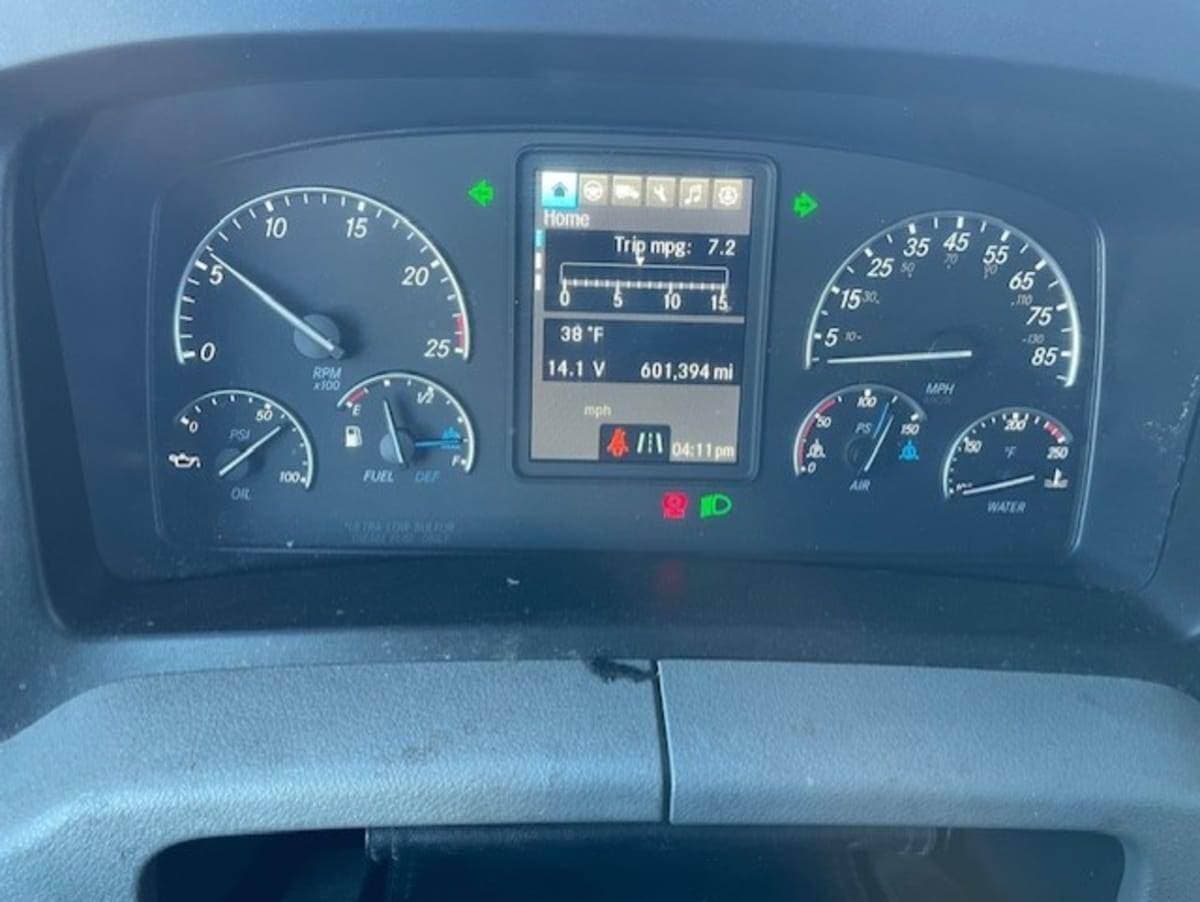 2020 Freightliner Cascadia 126 Sleeper Semi Truck - 72" Condo Sleeper, 505HP, 10 Speed Manual image 5