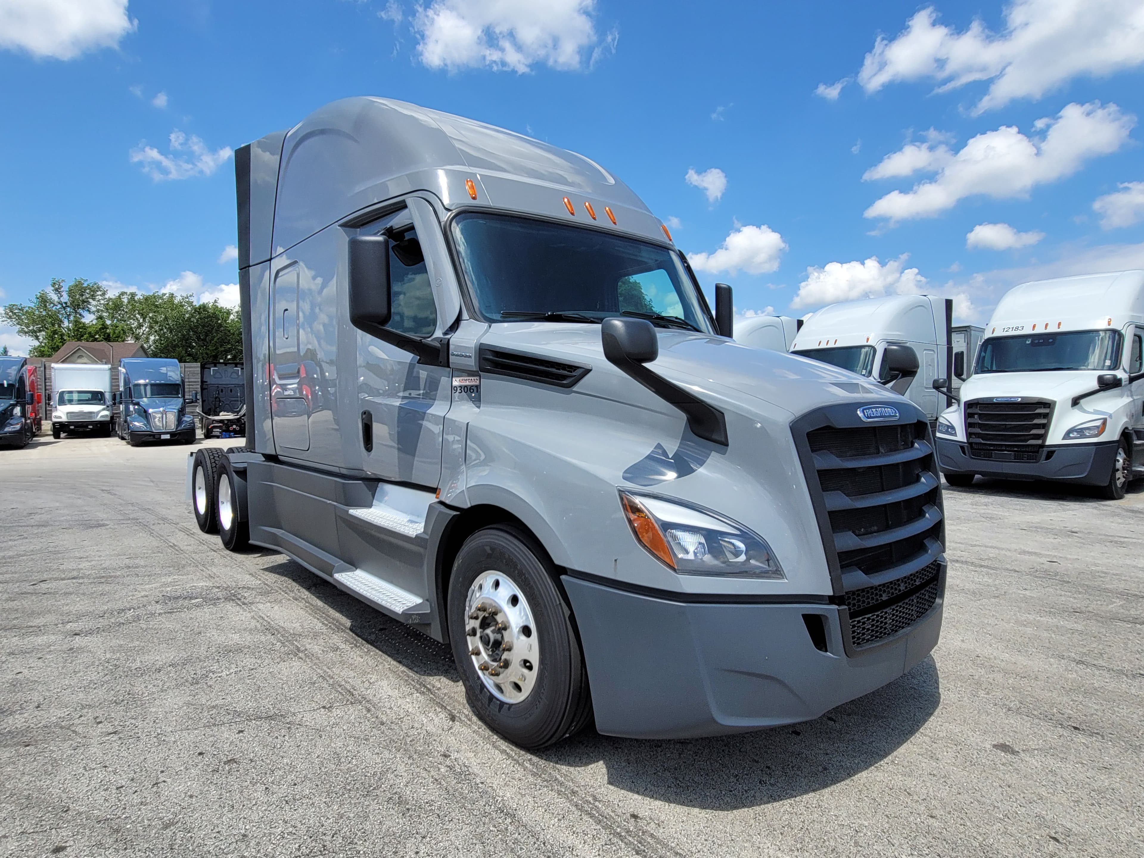 2023 Freightliner Cascadia 126 image 5
