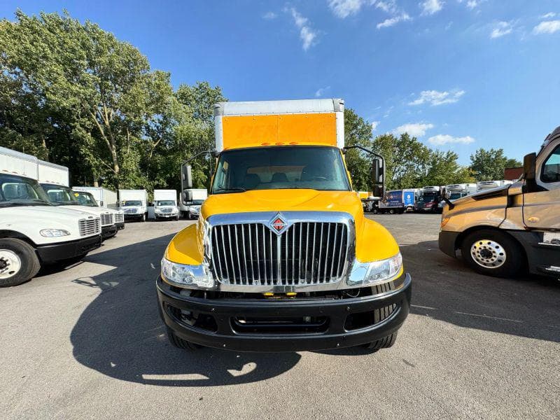 2020 International MV607 image 2