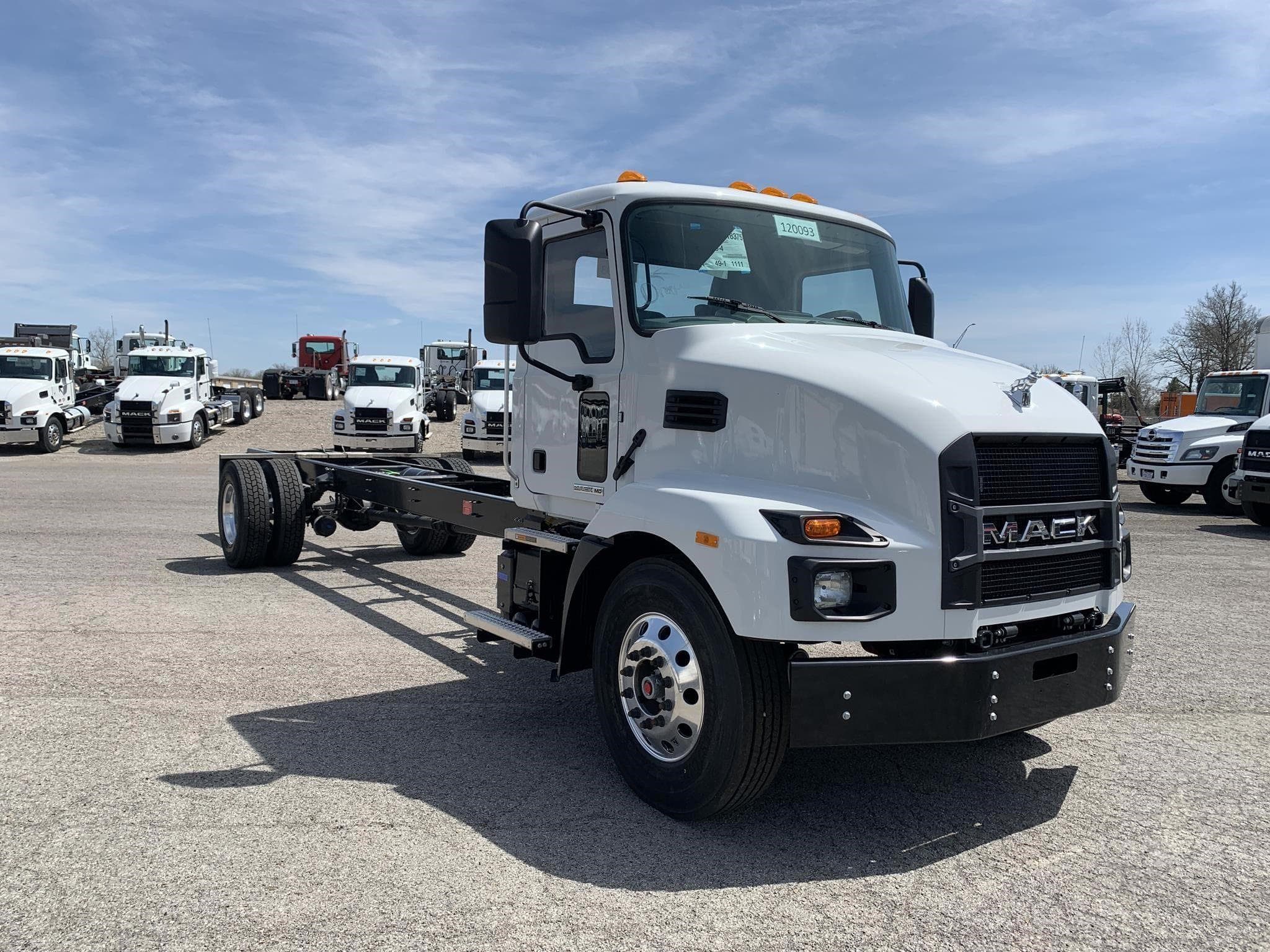 2025 MACK MD6 120093 image 1