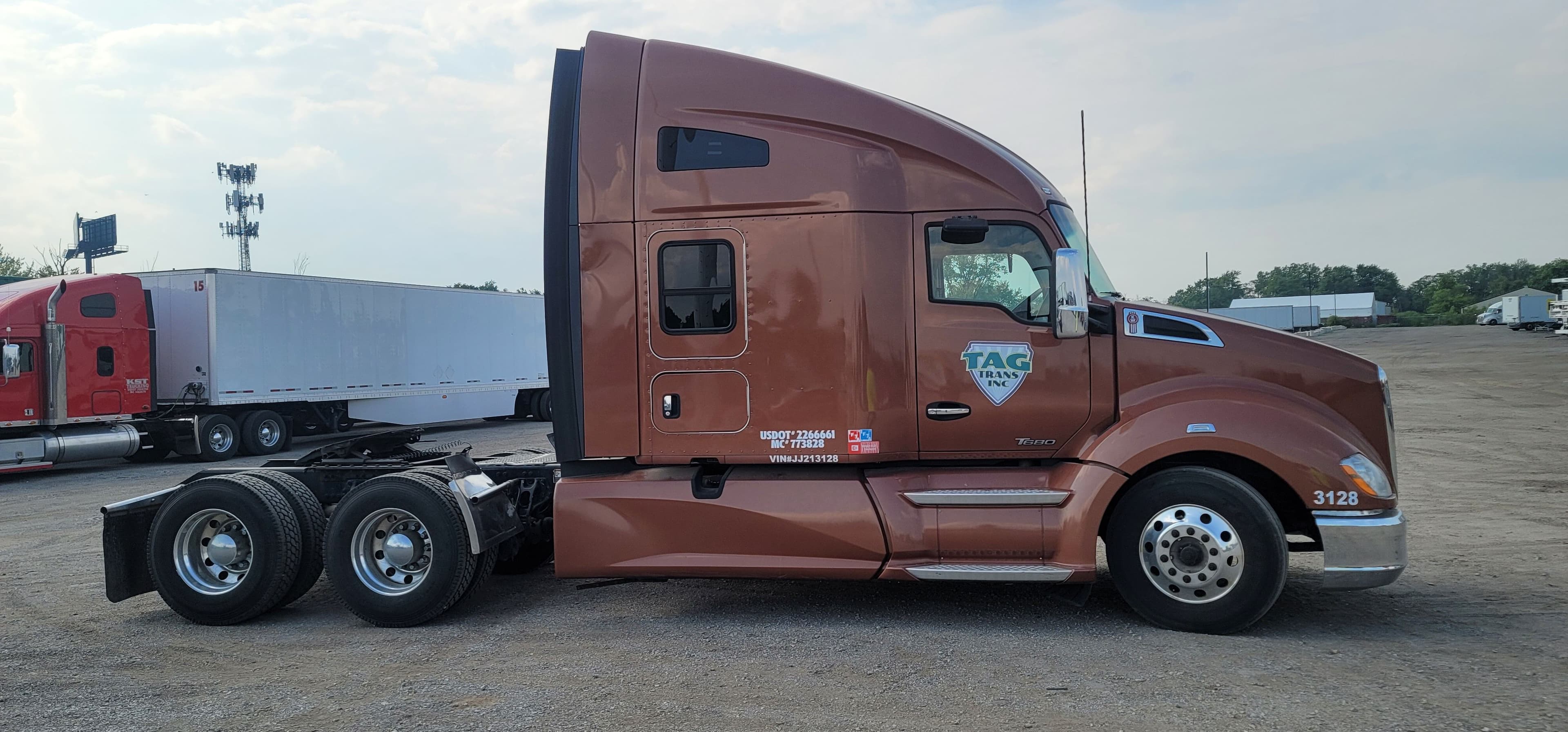 2018 Kenworth T680 image 2