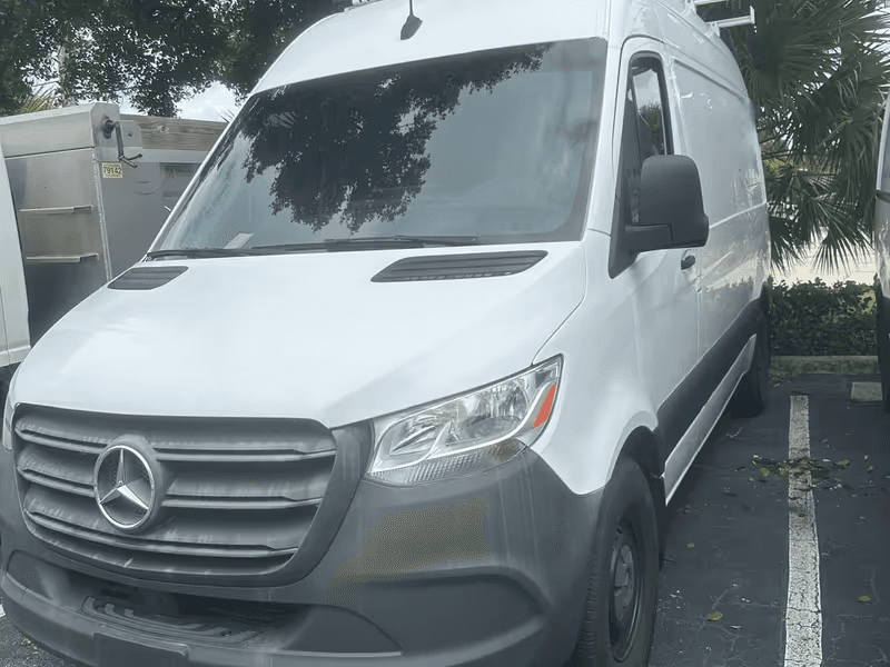 2021 Mercedes-Benz Sprinter 2500 Cargo Van (High Roof, 4WD) image 1