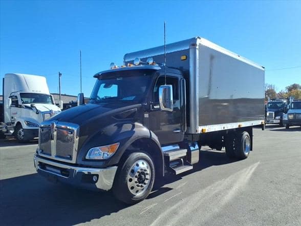 2026 Kenworth T280 image 8