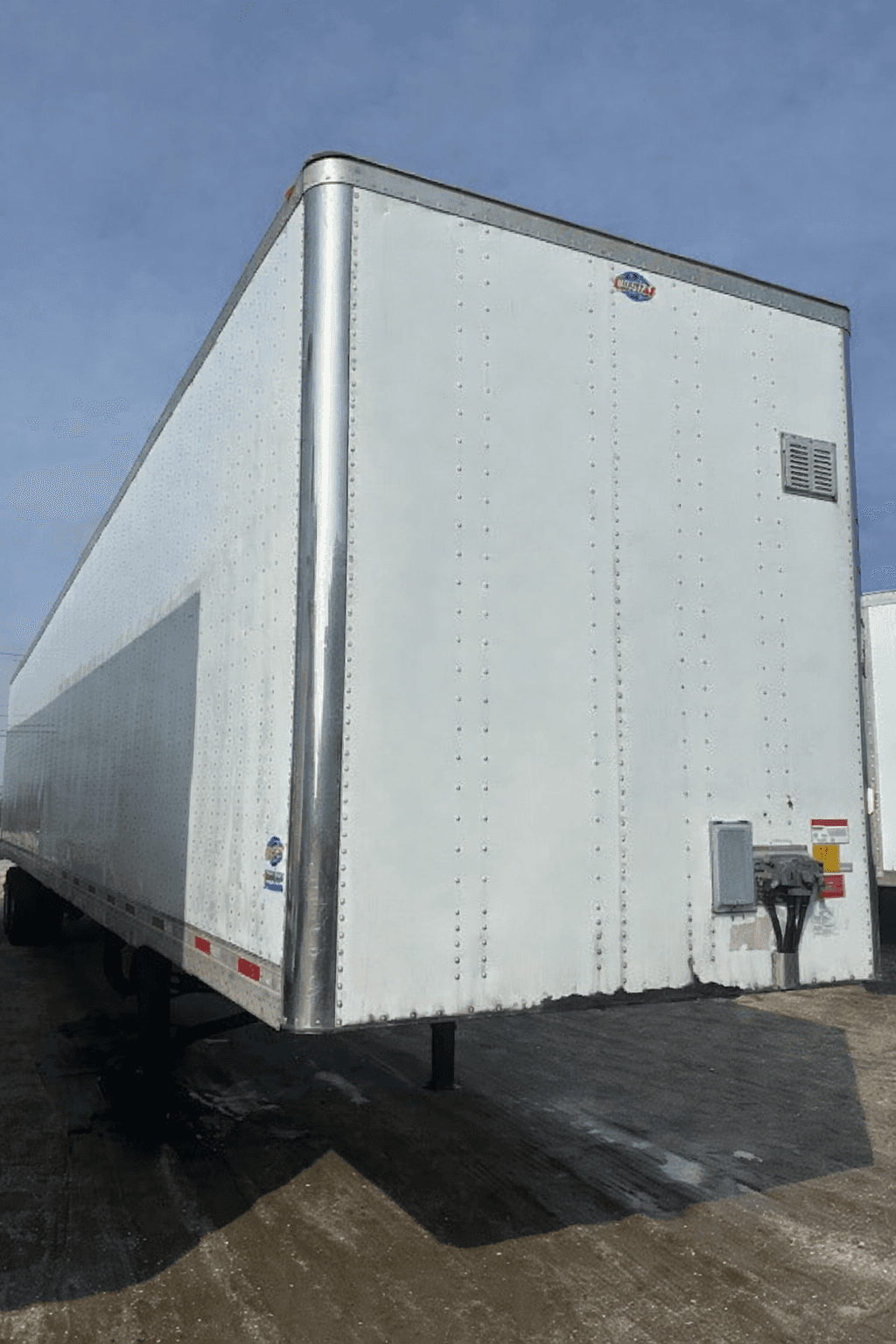 2017 Utility 4000D-X image 2