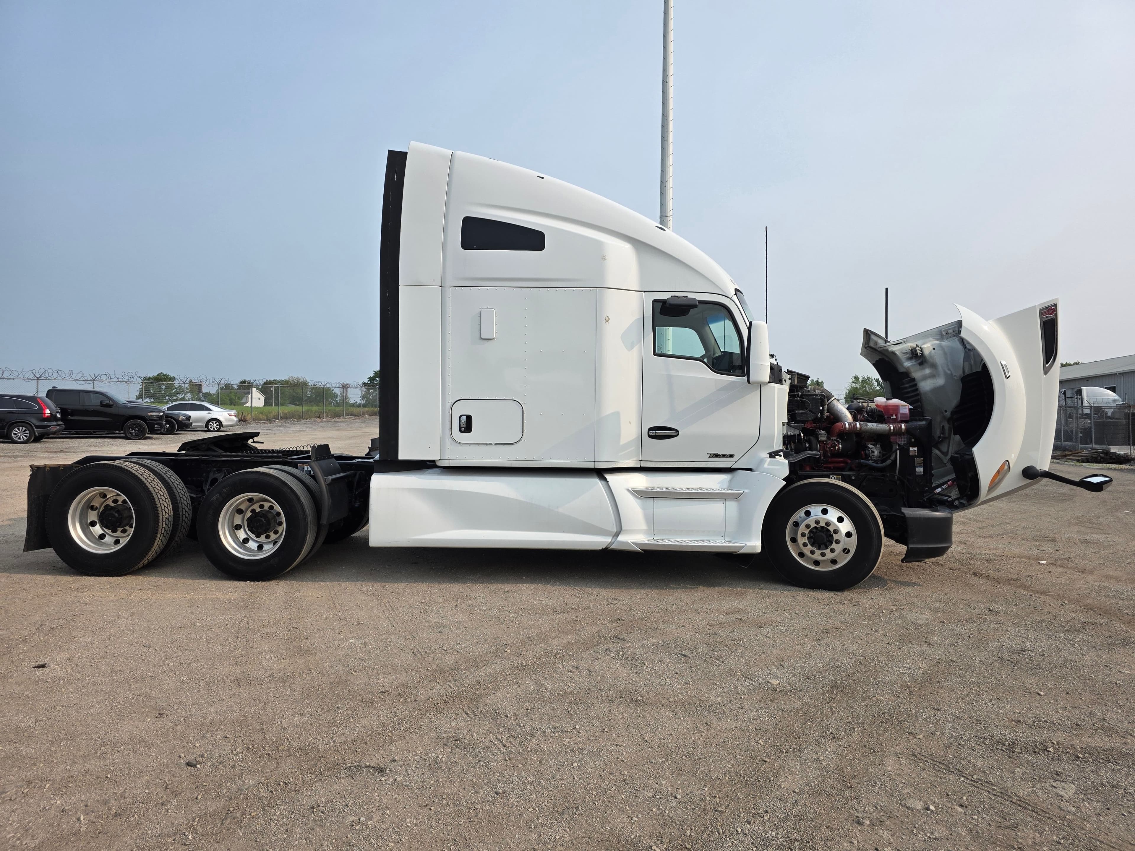 2018 Kenworth T680 image 3